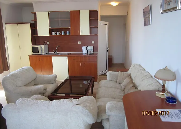 Hotel Night Panorama 3*