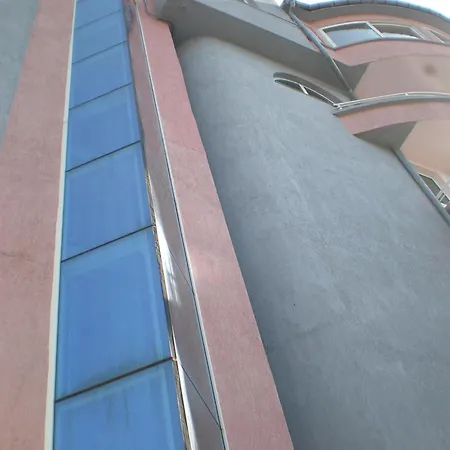 Night Panorama Hotell 3*